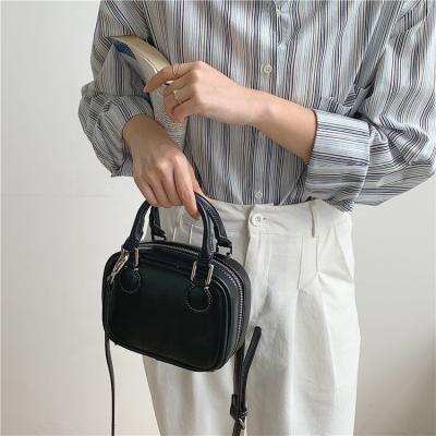 China Wholesale 2022 Manufacturer Fashion Shoulder Bag Women's Other Mini Handbag Women's Bag Chic Cross - Body Simple Handbags Small for sale