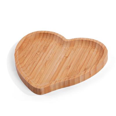 China Sustainable Heart Shaped Bamboo Tray Wood Plate Wooden Rustic Farm Serving Tray Plate For Home Restaurant Cake Cookie Dish for sale