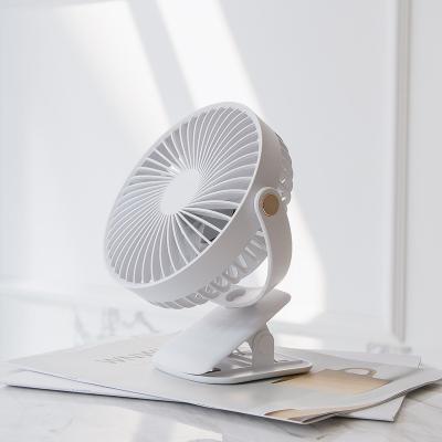 China Custom High Efficiency Durable 5v Usb Five Blades Clip Portable Desktop Fan Home Camping Portable Fan for sale