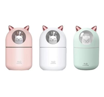 China Cute Ultrasonic Humidifier 300ml USB Car Home Appliances Car Home Appliances Mist Air Aroma Cool Oil Diffuser Romantic Color LED Lamp Humidifier for sale