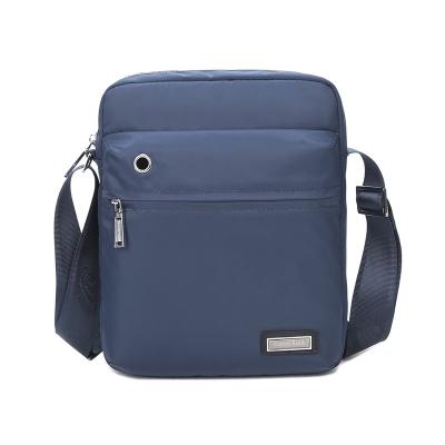 China Fashion Waterproof High Quality Popular Shoulder Bag Men's Small Messenger Bag for sale