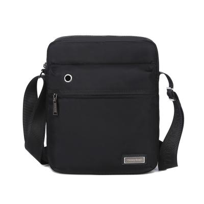 China Waterproof Fashion Stretching Vintage Designer Shoulder Man Messenger Bag Sling Body Chest Bag Cross TOP for sale