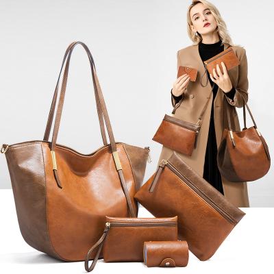 China 2021 new trend fashion personality bottom four-piece crumple round diagonal handbag for sale