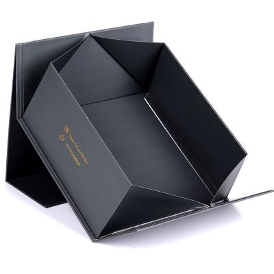 China Recycled Materials Wholesale Gift Box Folded Jewelry Box Custom Magnetic Matte Black Cardboard Jewelry Box Bracelet Earring Jewelry Necklace for sale