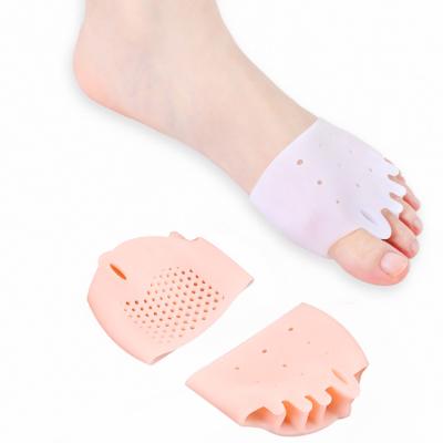 China Bunion Toe Separator Protector and Straightener, Updated Tailors Bunion Protectors, Gel Toe Separators for sale