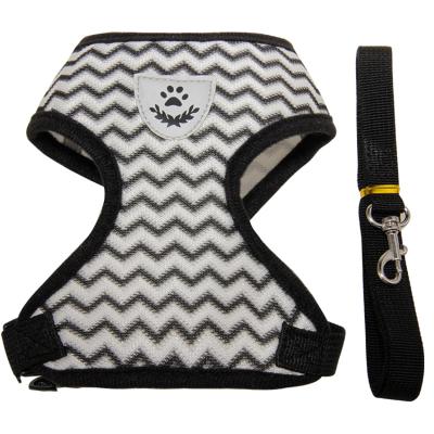 China New Viable Good Quality Pet Safety Leash Vest Cat Dog Chest Straps Reflective Harness for sale