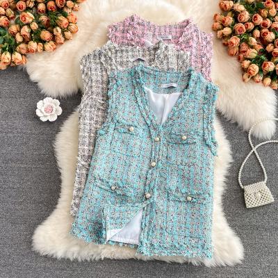 China Lady 2021 Wholesale Sale Autumn New V-Neck Tassel Tweed High Society Pearl Vest Office Workable Warm Loose Woven Waistcoat Woolen Waistcoat for sale