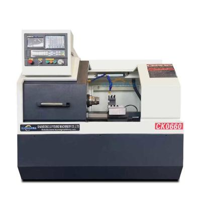 China CK0660 Mini CNC Torno de Tubo de Filamento GSK Controlador Cama plana 380v Para Metal à venda