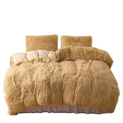 China Wholesale Disposable Polyester Faux Fur Velvet Plush Mink Fluffy Furry Bed Sheets 100% Warm Bedding Set Online for sale