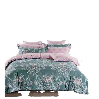 China Anti-pilling luxury comforter cover set with bed linen solid color comforter bedding sets for double bed customizable pattern for sale