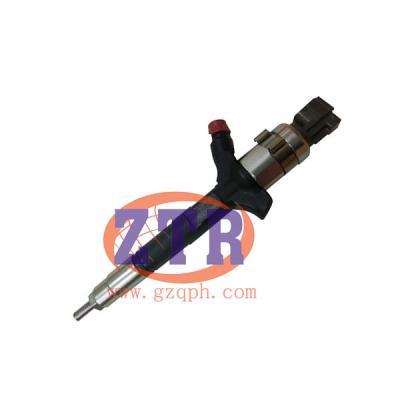 China Auto Parts Diesel Fuel Injector For Hiace Normal 2005 23670-30030 for sale