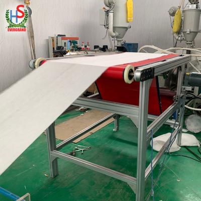 China High Efficiency Melt Blown Nonwoven Fabric Production 1200mm 1600mm Nonwoven Fabric Making Machine for sale