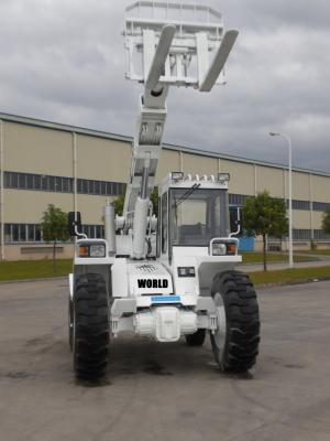 China Engine Powered Hydraulic Brakes Terrain Forklift 6 Meters Maximum Lift Height en venta