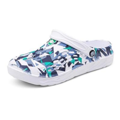 China Summer Colorful Youth Round Clogs Shoes Buckle Beach Sandals Border Large Size Men for sale