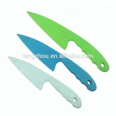 China Viable Different From 3 Size Coloful Plastic Cake Knife for sale