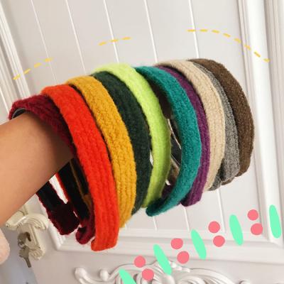 China Headband Autumn And Winter New Fabric high quality/factory source vintage candy color plush hair circle braided headband for sale