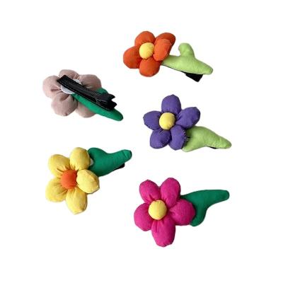 China Beautiful Handcrafted Fabric 2022 New Hair Head Spring Flowers Duckbill Fringe Hair Clip for sale