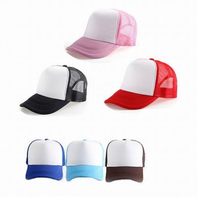 China 2019 COMMON Mens 6 Panel Curved Brim Sandwich Summer Outdoor Trucker Hat Custom Logo Hat for sale