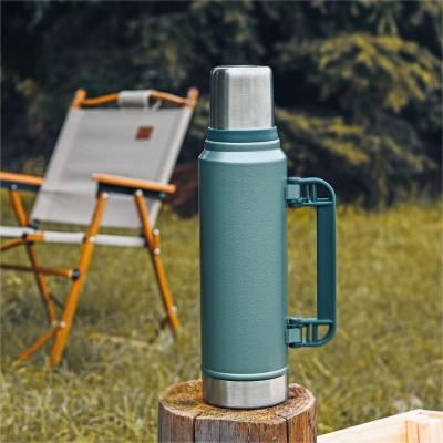 Chine Bouteille d'eau sous vide en acier inoxydable de grande capacité de style américain Thermos 1 L avec poignée à vendre