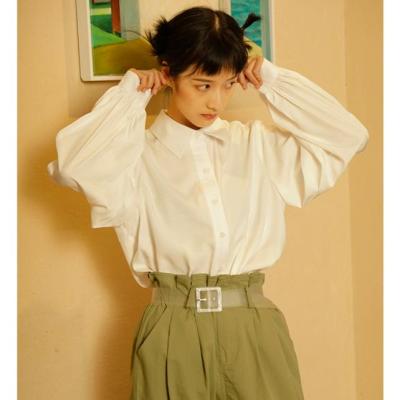 China Anti-pilling 2021 autumn new student design sense niche loose Korean lantern sheath white women's clothing blouse for sale