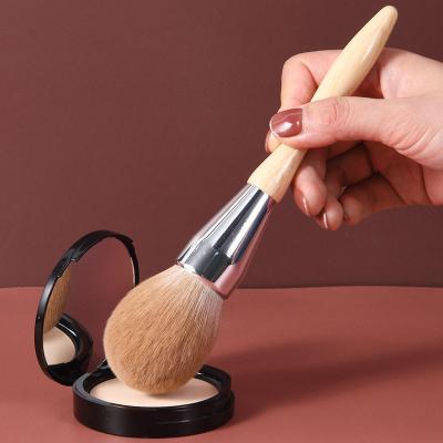 China Saiyii Super Soft Luxury Premium Professional Wooden Powder Brush Large Loose Blush Brush Vegan Makeup Brush for sale