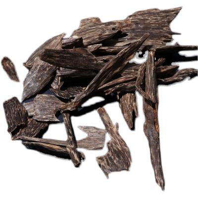 China Natural Pure Burn Gold Incense Agarbatti Incienso Bukhoor Bakhoor Fragrance Agarwood Incense 10g Triangle Oud Chips for sale