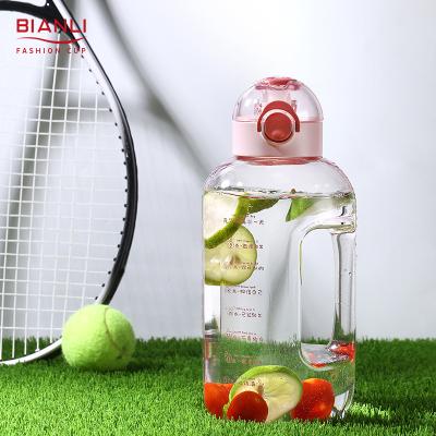 China Sustainable Hot Selling Product Insulated Sports Workout Fitness Motivation 2000 ml Reusable Water Bottles for sale