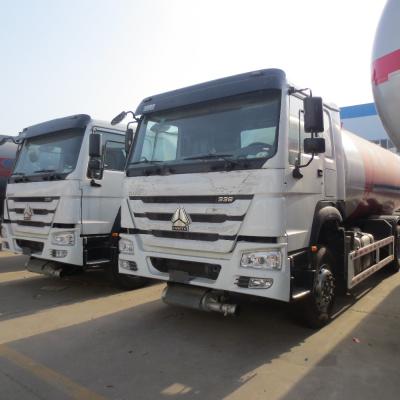 China Best quality 6x4 liters gas cylinder transport lpg tanker truck HOWO 20m3 9726 for sale