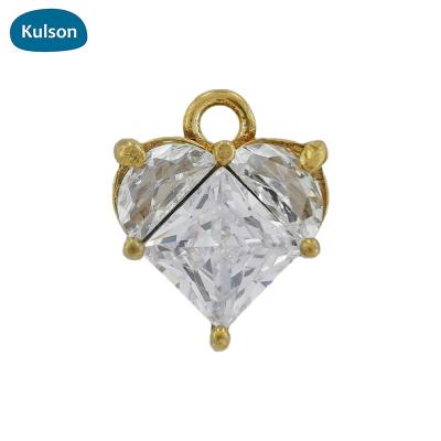 China PDT0324-Raw Trendy Brass Zircon Pieced Heart Design Pendants Charms For Jewelry Making for sale