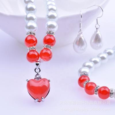 China Alloy CLASSIC Glass Heart Bead Necklace And Bracelet Dangle Earrings Set For Women Birthday Gift Jewelry for sale