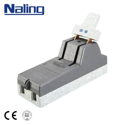 China Manufacturing Company 2P 100A 100-2SZ Single Throw Knife Switch for sale