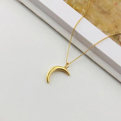 China Vintage Suowei 2022 Fashion 925 Sterling Silver Necklace Women Moon Clavicle Chain Pingent Jewelry Custom Design Necklaces for sale