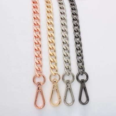 China Polished Nolvo World 3*12*16mm 5 Colors New Product Bag Hot Selling Chain Strap With Snap Hook for sale