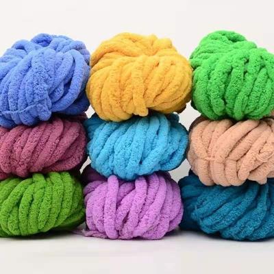 China Anti-pilling free sample 100%Velvet dyed crochet super bulky chenille yarn for hand knitting for sale