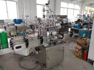 China Máquina automática de enchimento de garrafas de pulverização e rotulagem à venda