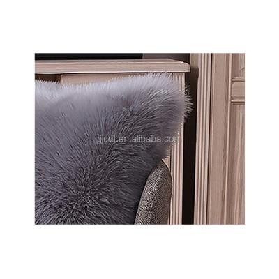 China 100% Polyester Anti-Slip Home Decor Home Decor JIACHUAN Shaggy Faux Fur Blankets for sale