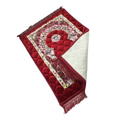 China Adhesive-protecting raschel technique quilted prayer rug thick turkish muslims for sale