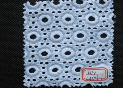 Chine Élastique blanc pur d'équilibre de dentelle de crochet d'oeillet de coton, équilibre de dentelle de broderie à vendre