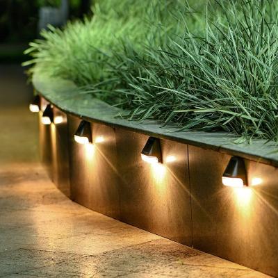 China Residential Garden Decoration Solar Wall Light Outdoor Stair Step Light Fence LED Rainproof Wall Light for sale