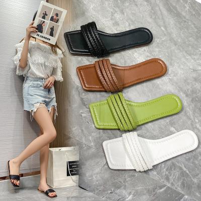 China Fashion Trend 2021 Flat Toe Open Toe Home Ladies Slippers Summer Ladies Single Color Square Candy Slippers for sale