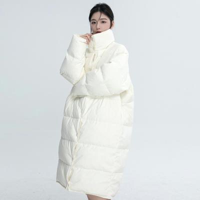 China 2022 Winter Breathable Bubble Coats Custom Made Ladies Womens Clothing Long Stripper Jackets Plus Size for sale