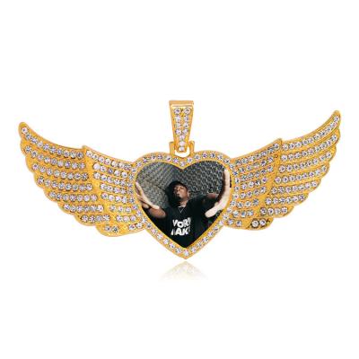 China Jewelry Making Wholesale Hip Hop Angel Wings Heart Sublimation Blank Rhinestone Framing Base Trays Photo Necklace Pendant For Jewelry Making for sale