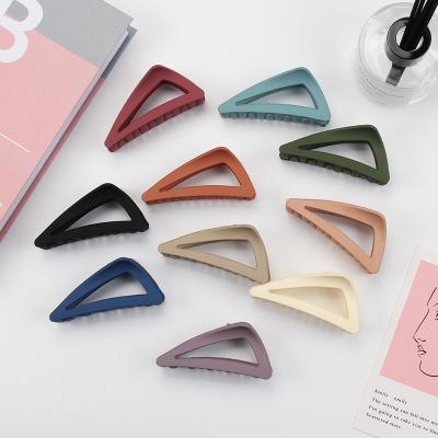 China Korean frosted plastic acrylic hair accessories triangle material hair claw new big clip big hair clips for women for sale