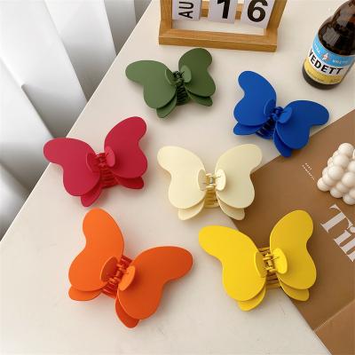 China Korean Wholesale Stylish Plastic Hair Claw Clip Butterfly Shark Hair Clip Women Girls Hair Accessories Large for sale