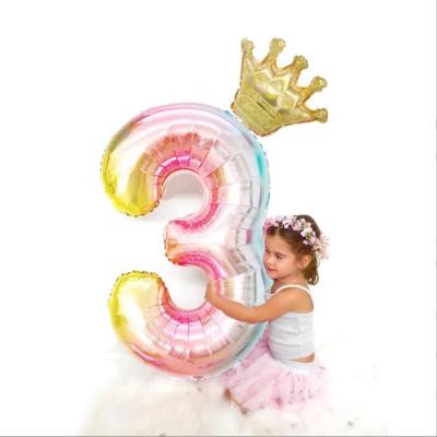 China 40 Inch Gradient Color Number Crown Balloon Children's Birthday Party Decoration Foil Balloons Aluminum Foil Party Supplies for sale