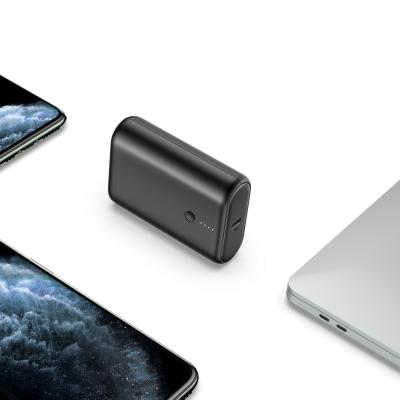 China QC 3.0& 10000mAh USB C Power Bank PD 20W Fast Charging Support One For Iphone 12 for sale