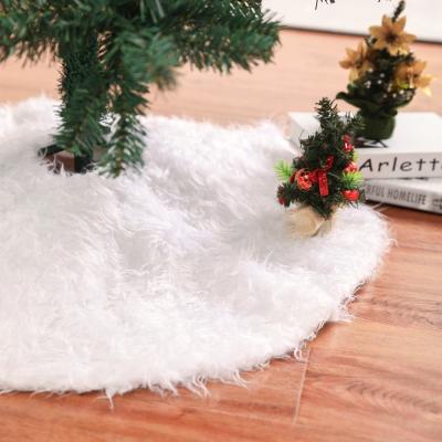 China Christamas Decoration Christmas Ornaments 90cm White Plush Tree Skirt Indoor Christmas Tree Decorations for sale