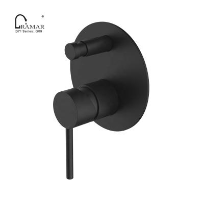 China Sliding Bar GRAM 2 Way Concealed Brass Bath Shower Valve In Matte Black for sale