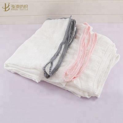 China PORTABLE Pom Pom Trim Gauze Muslin Wraps For Baby for sale