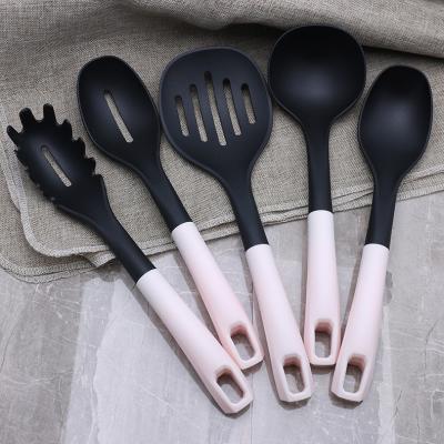 China Sustainable 10 Pieces In 1 Set Durable Nylon Kitchenware , Kitchen Utensil Set With White PP Handle for sale